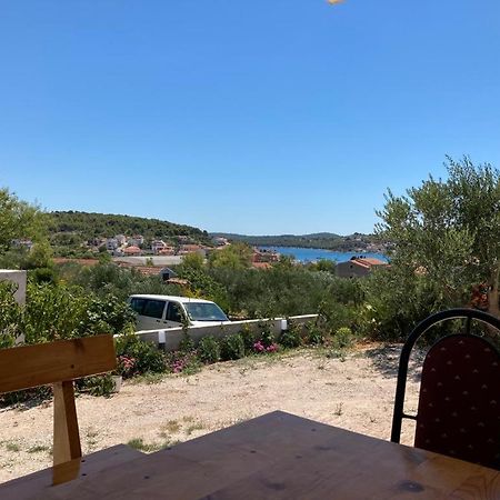 4 Bedroom Apartment In Tisno Exterior foto